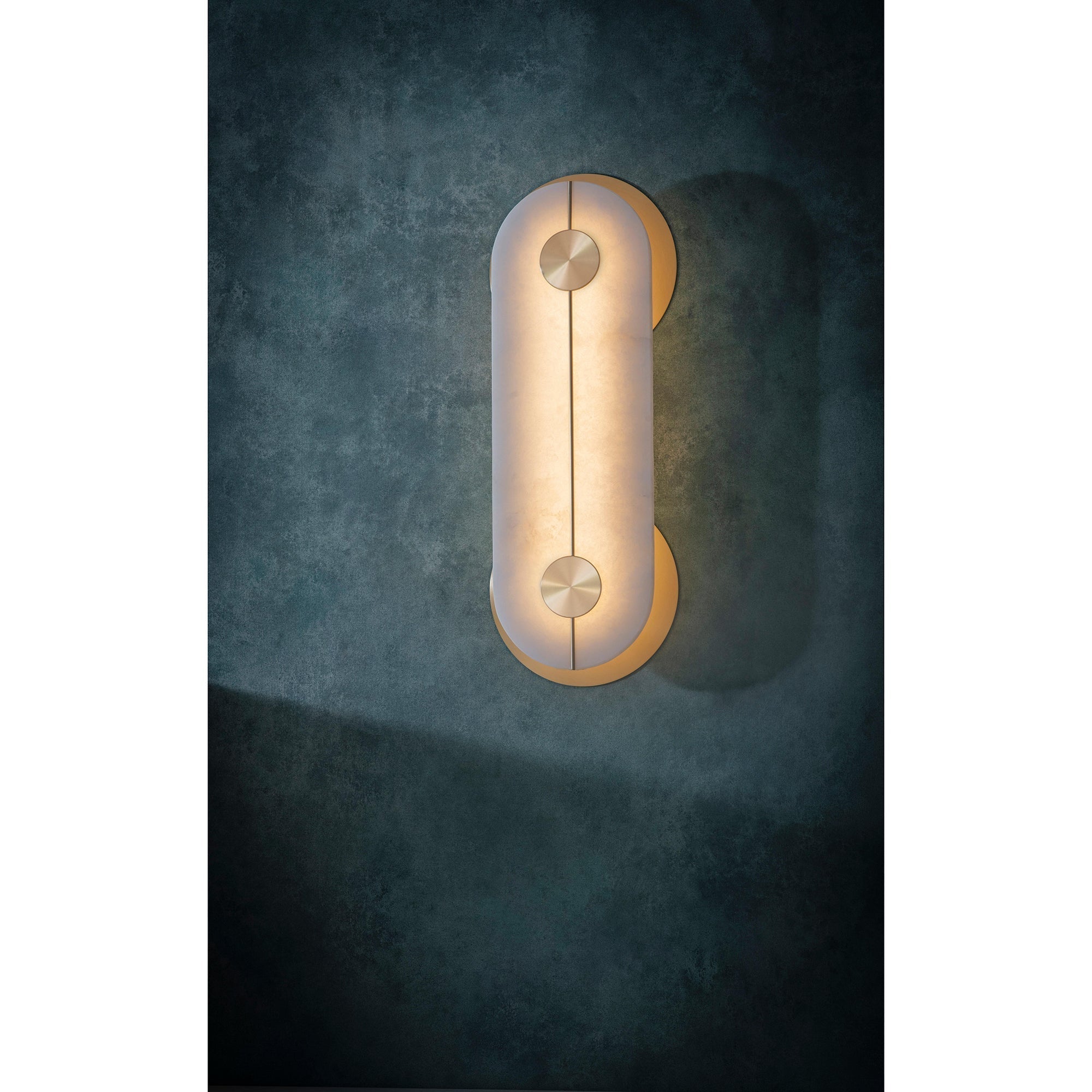 Lucasta Wall Lamp