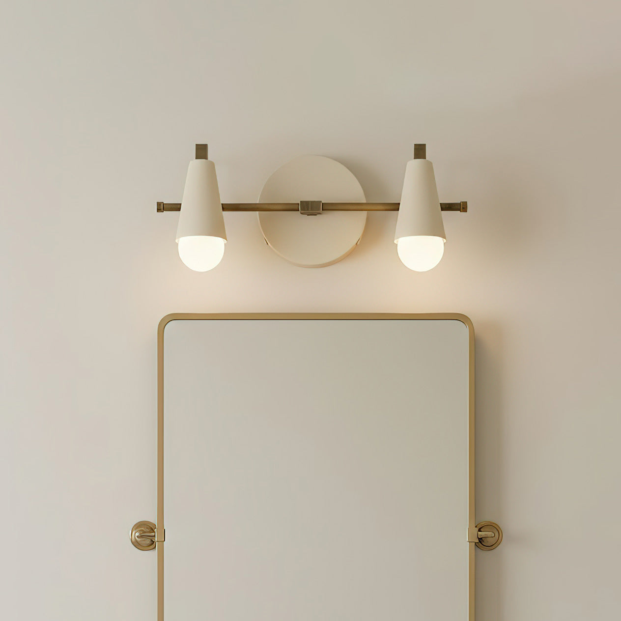 Renoelia Wall Lamp