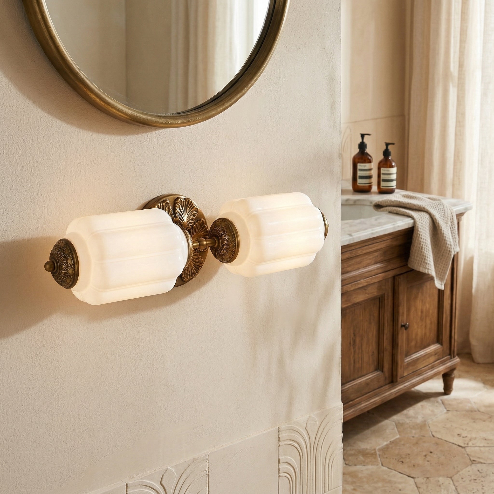Belvaria Sconce