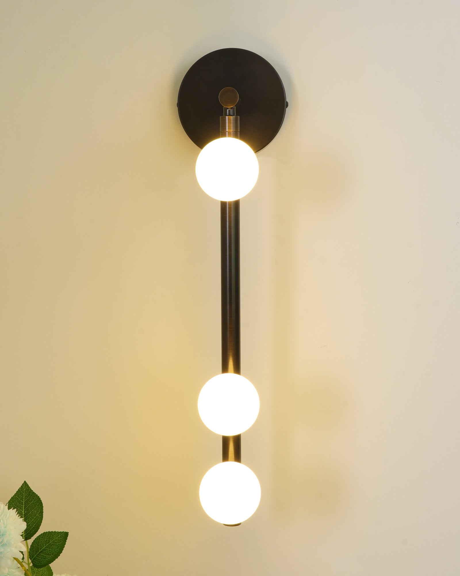 Pamela Tube Plug-in Brass Glass Wall Lamp