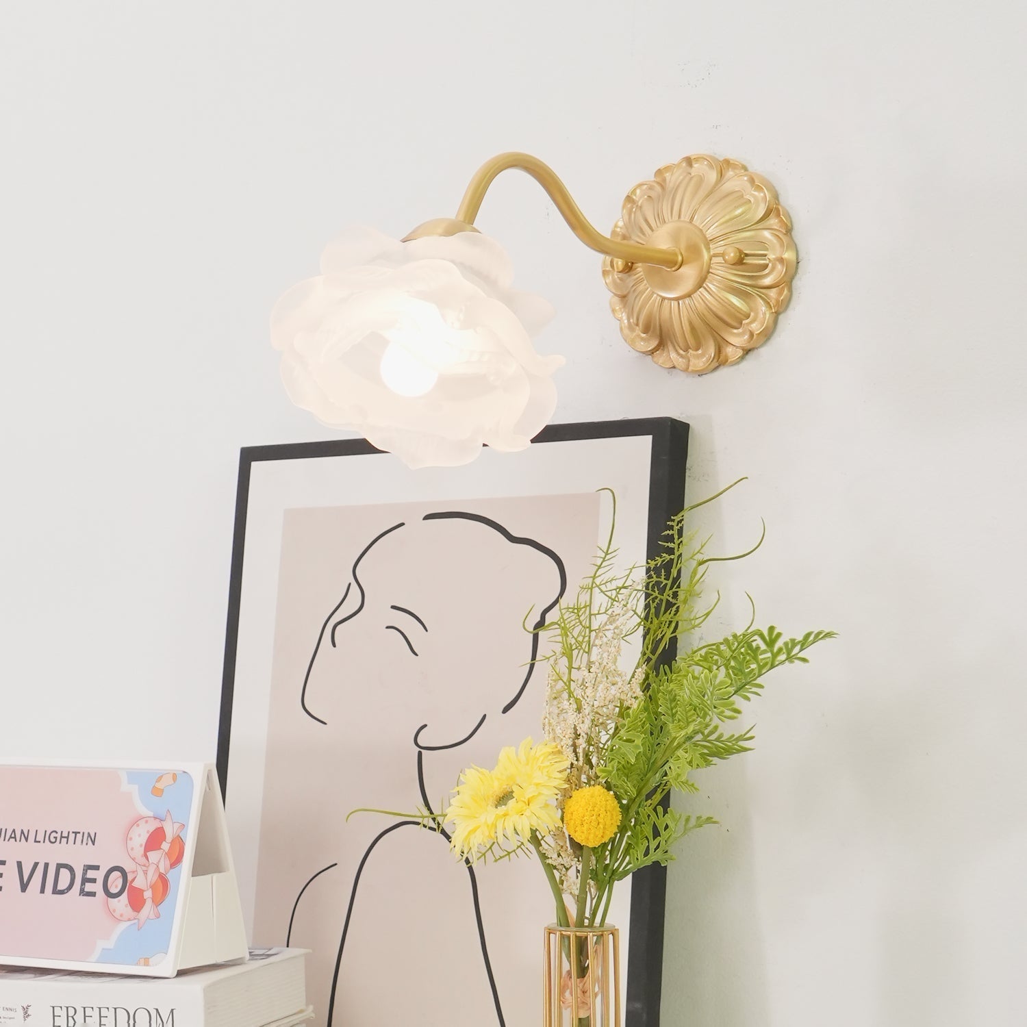 Palo Brass Floral Luxury Wall Lamp