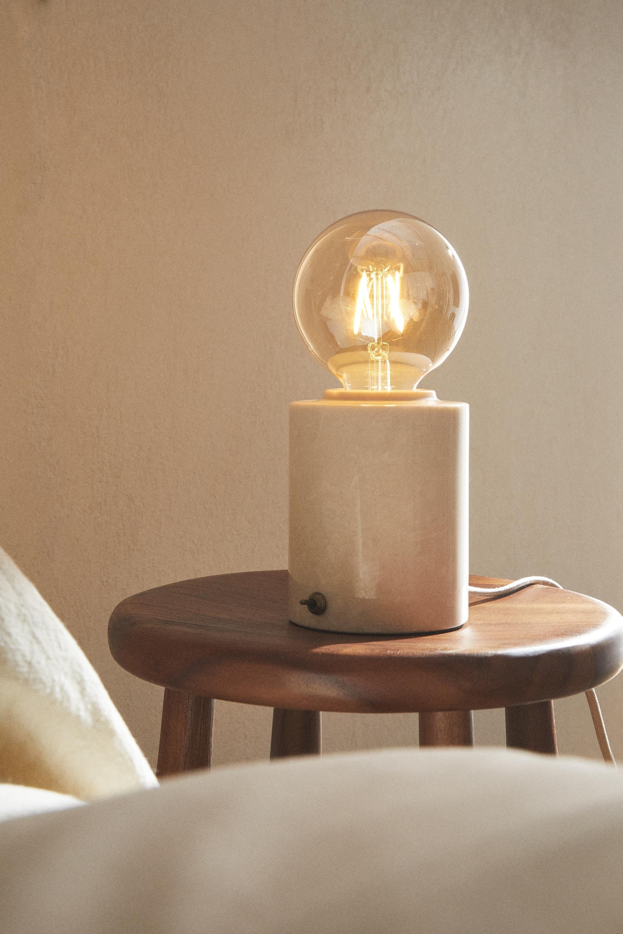 Elaerella Table Lamp
