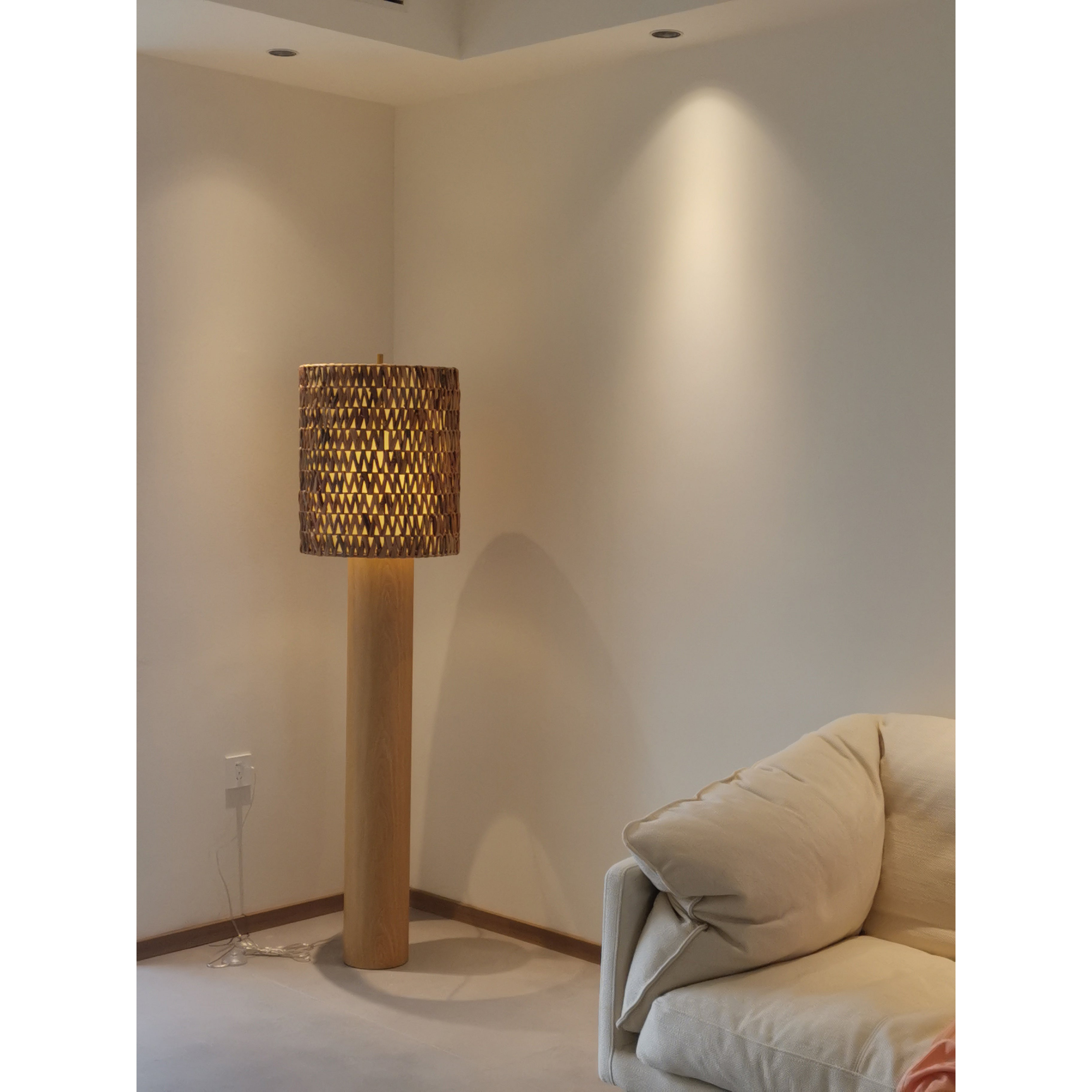 Lorenzo Floor Lamp