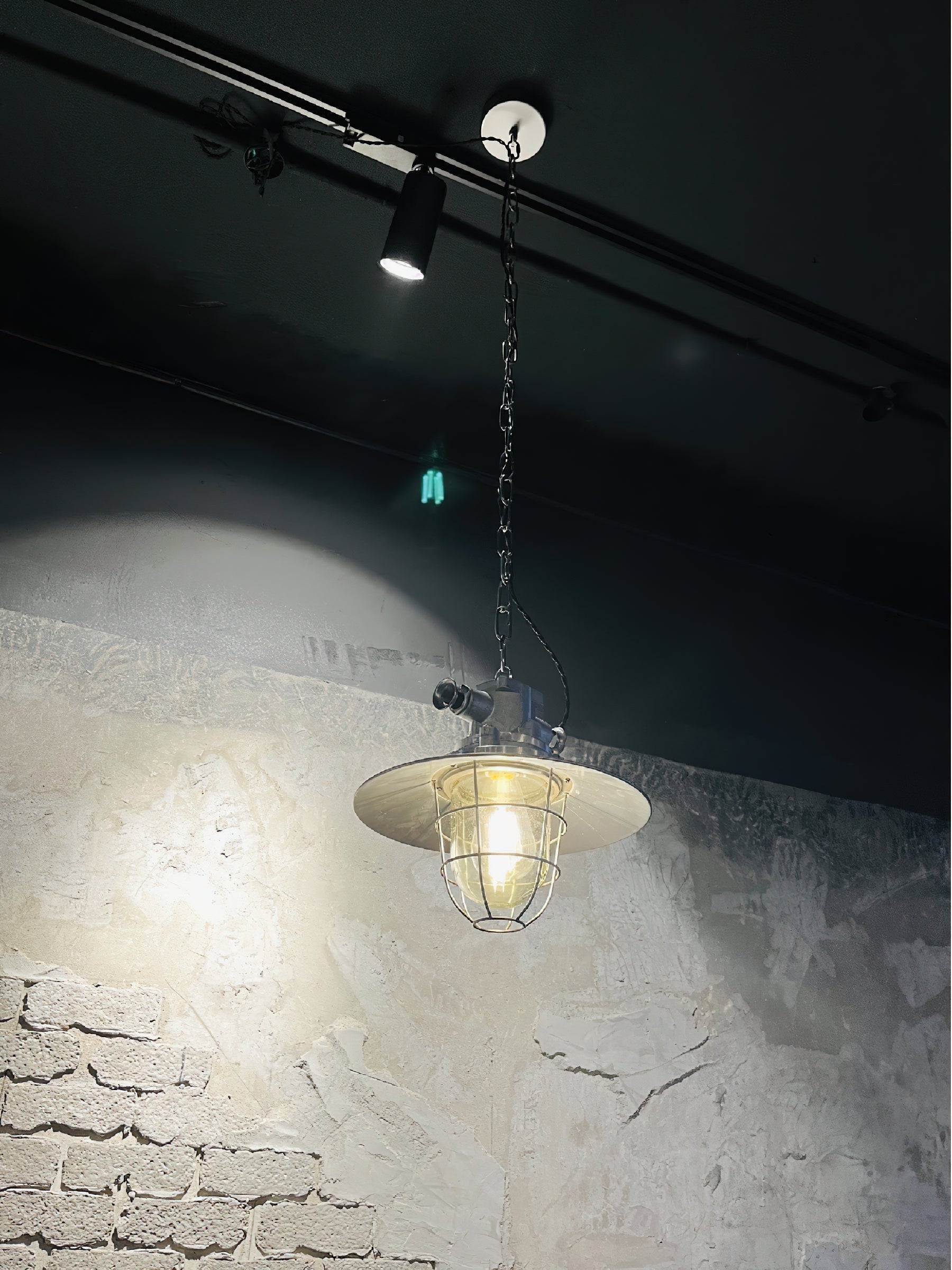Harland Pendant Light