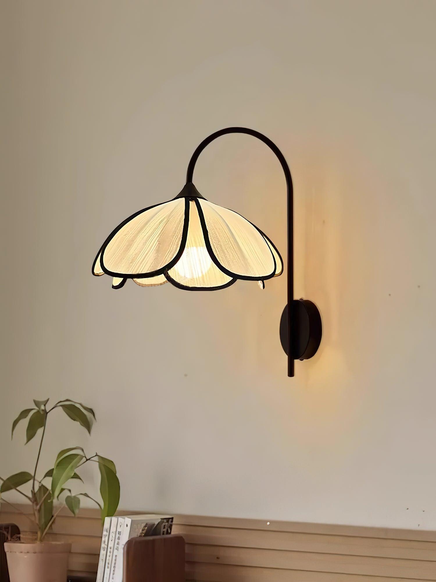 Ivsiliel Natural Burnt Petal Wall Lamp