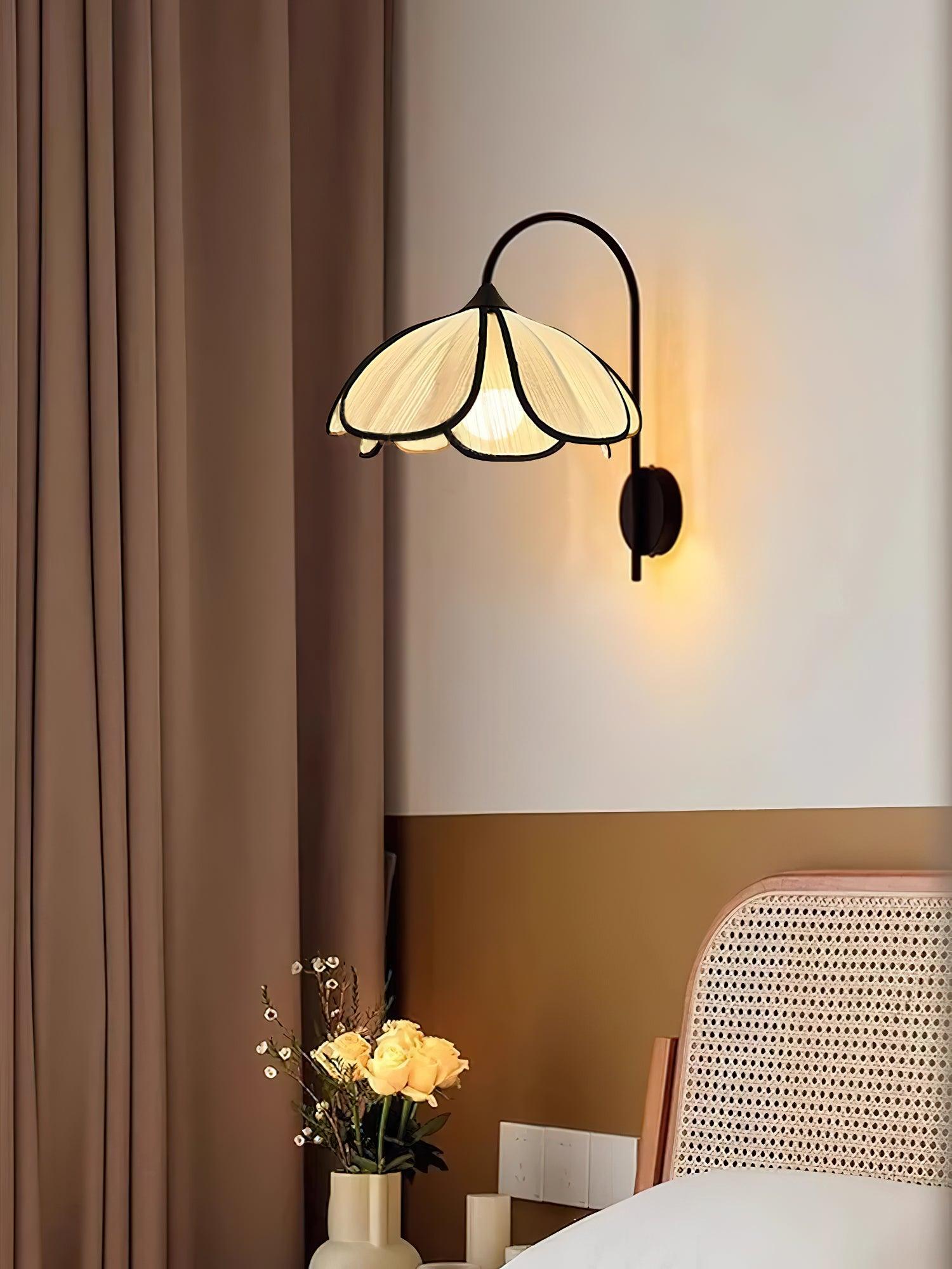 Ivsiliel Natural Burnt Petal Wall Lamp