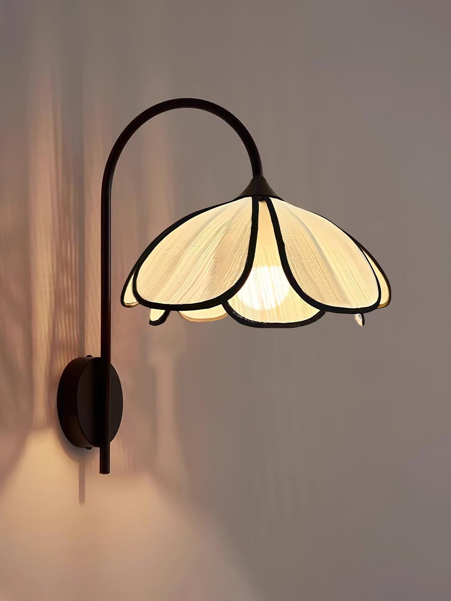 Ivsiliel Natural Burnt Petal Wall Lamp
