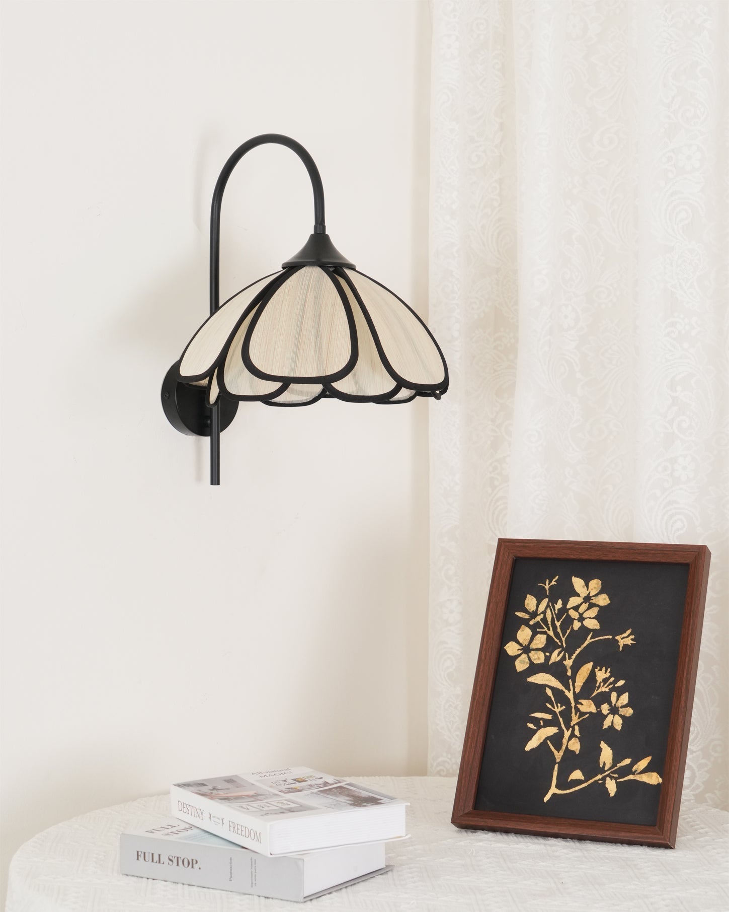 Ivsiliel Natural Burnt Petal Wall Lamp