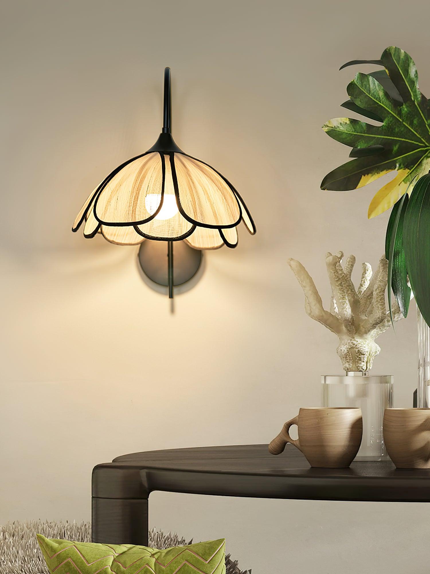 Ivsiliel Natural Burnt Petal Wall Lamp