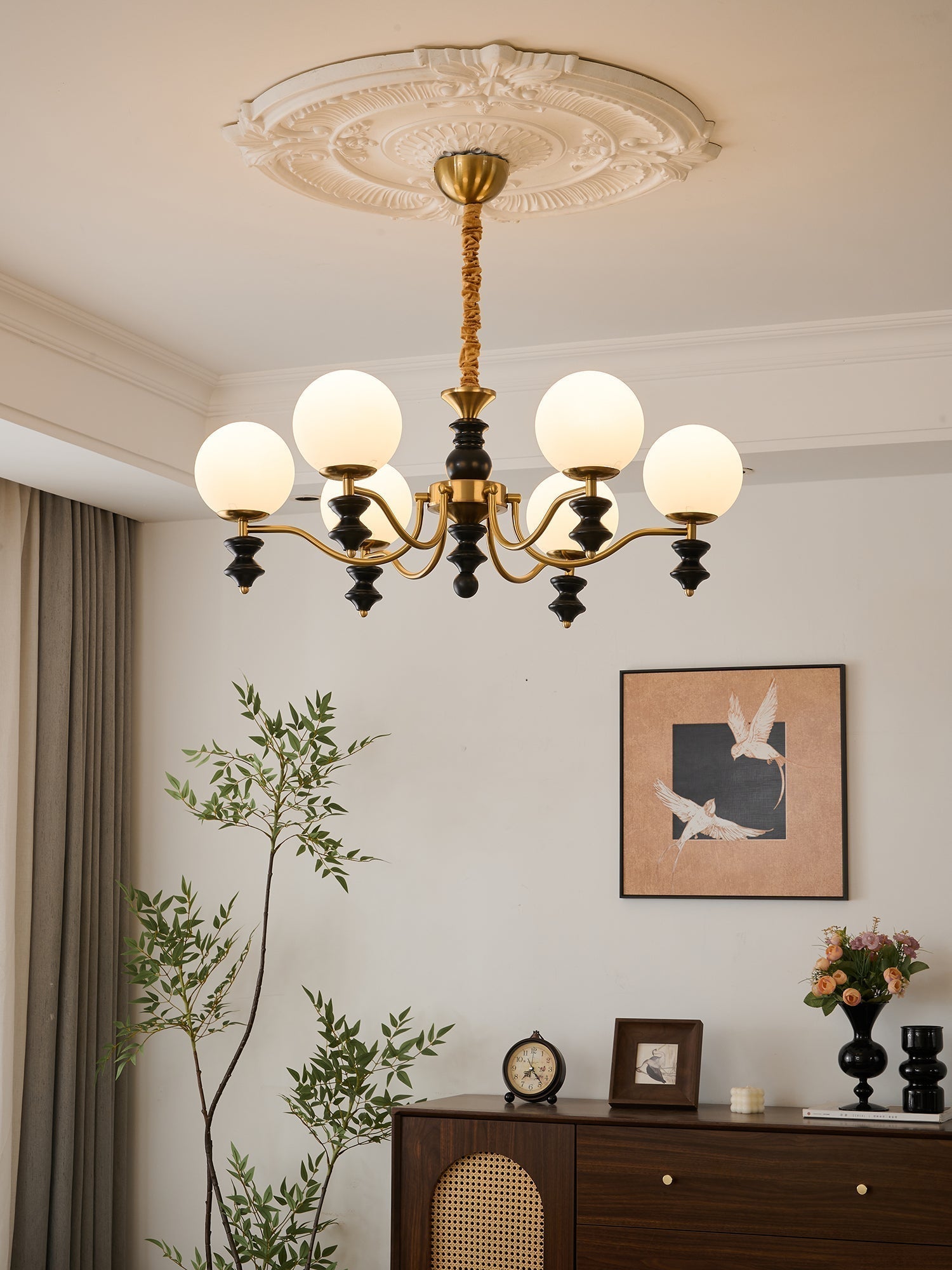 Ordore Traditional Elegance Vintage Wood Chandelier