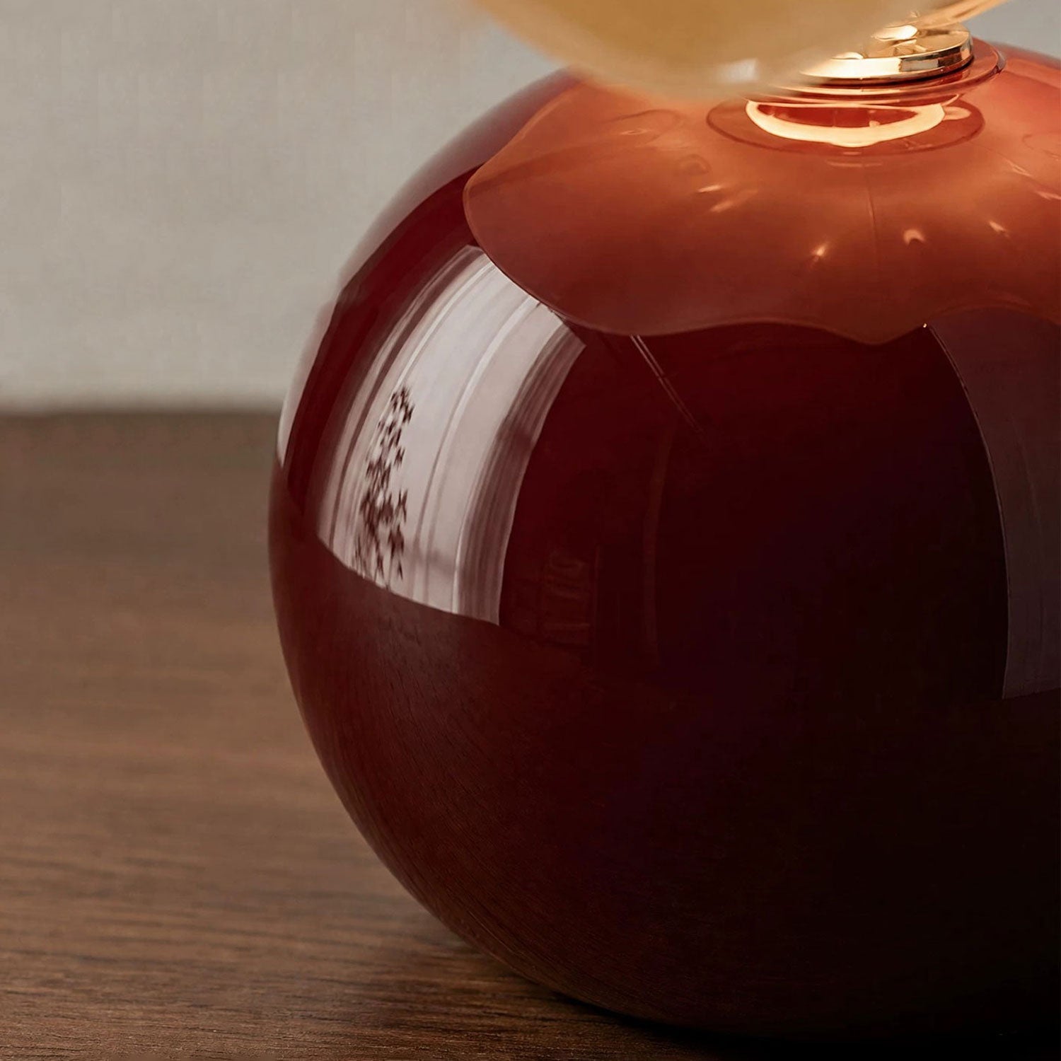 Teriisella Table Lamp