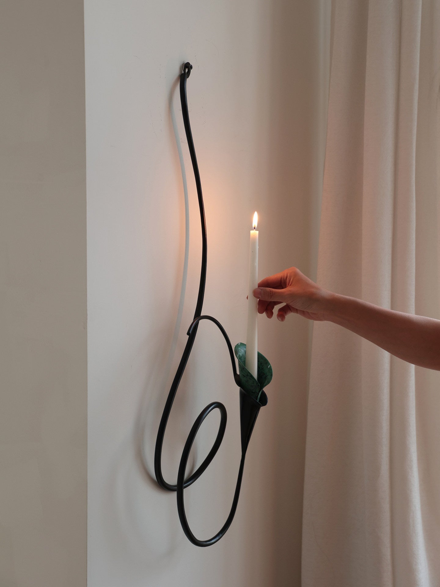Norarel Lily Candle Holder