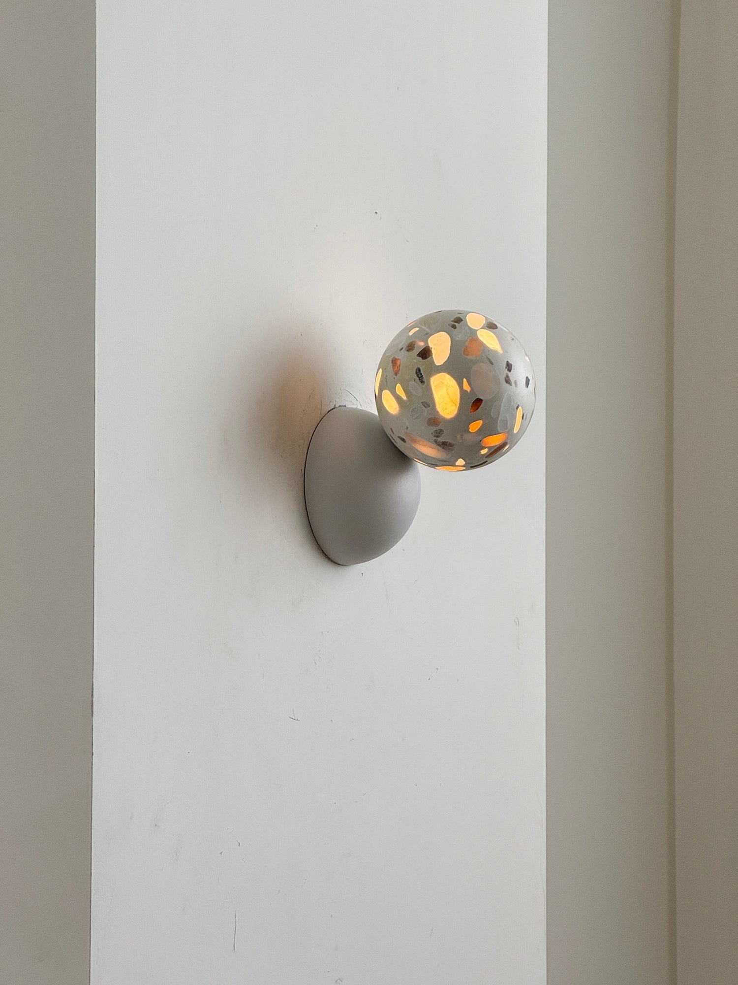 Terielora Wall Lamp