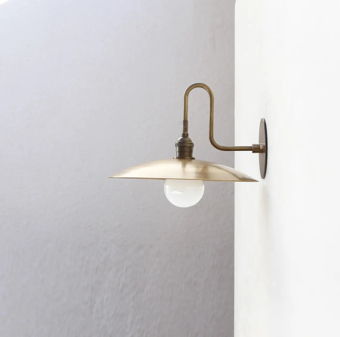 Reneneria Wall Lamp