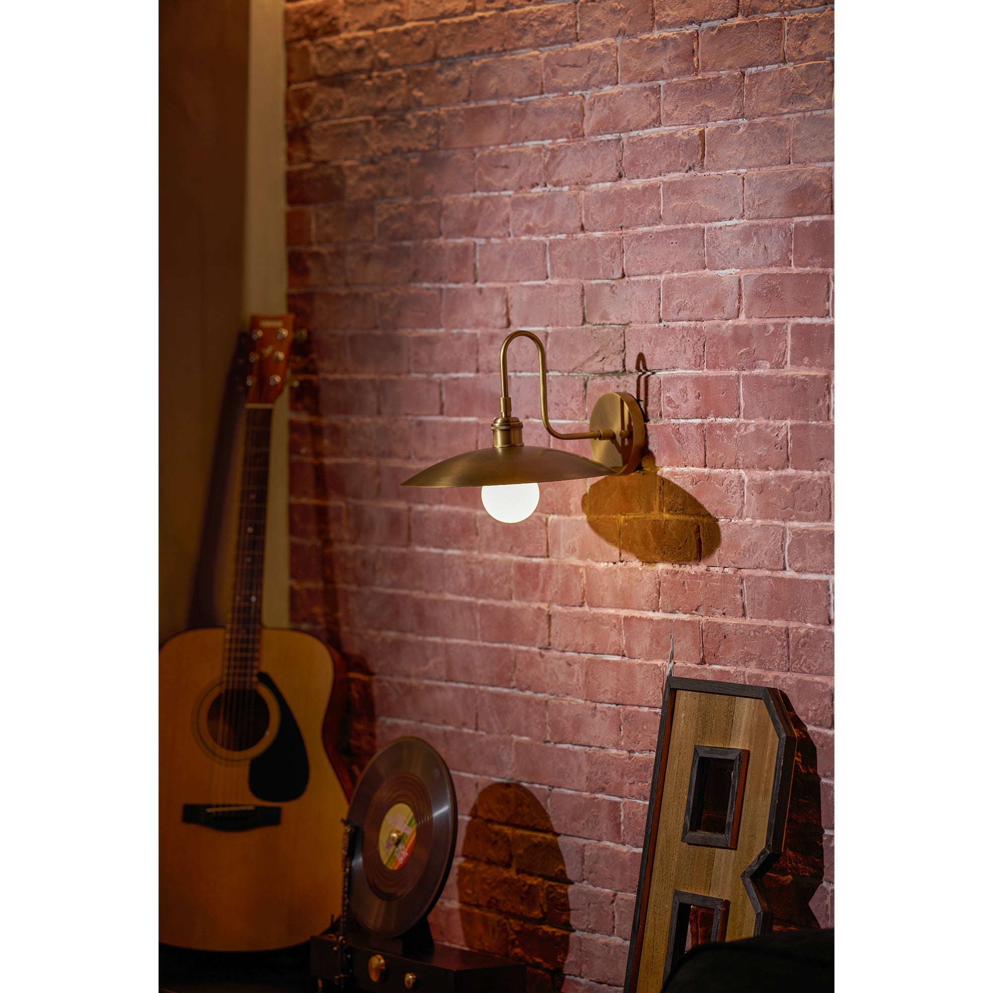 Kordel Wall Lamp