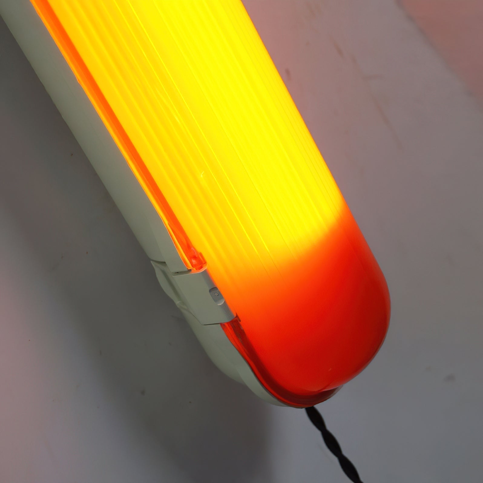 Koa Wall Lamp