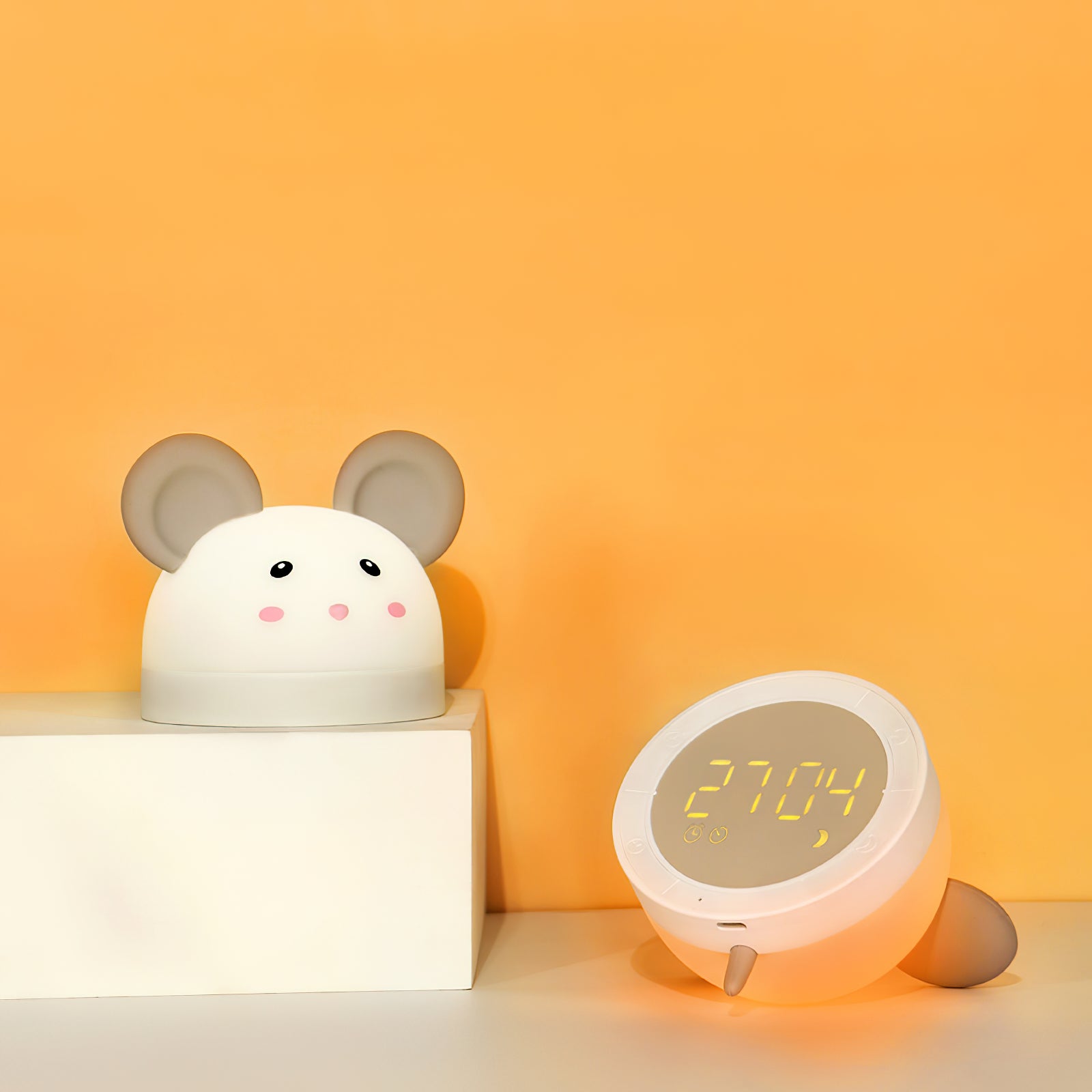Mochi Table Lamp