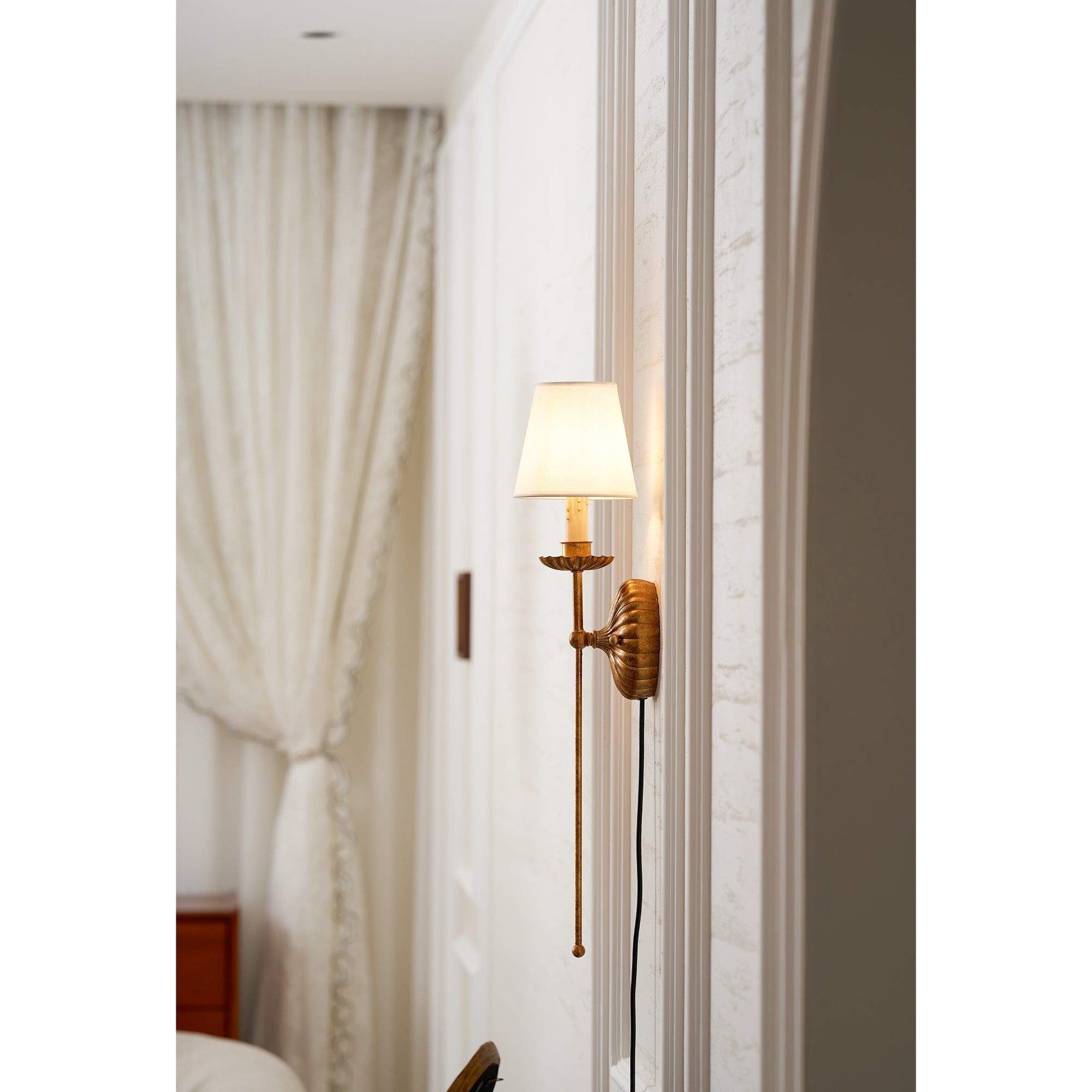 Adeliora Wall Sconce