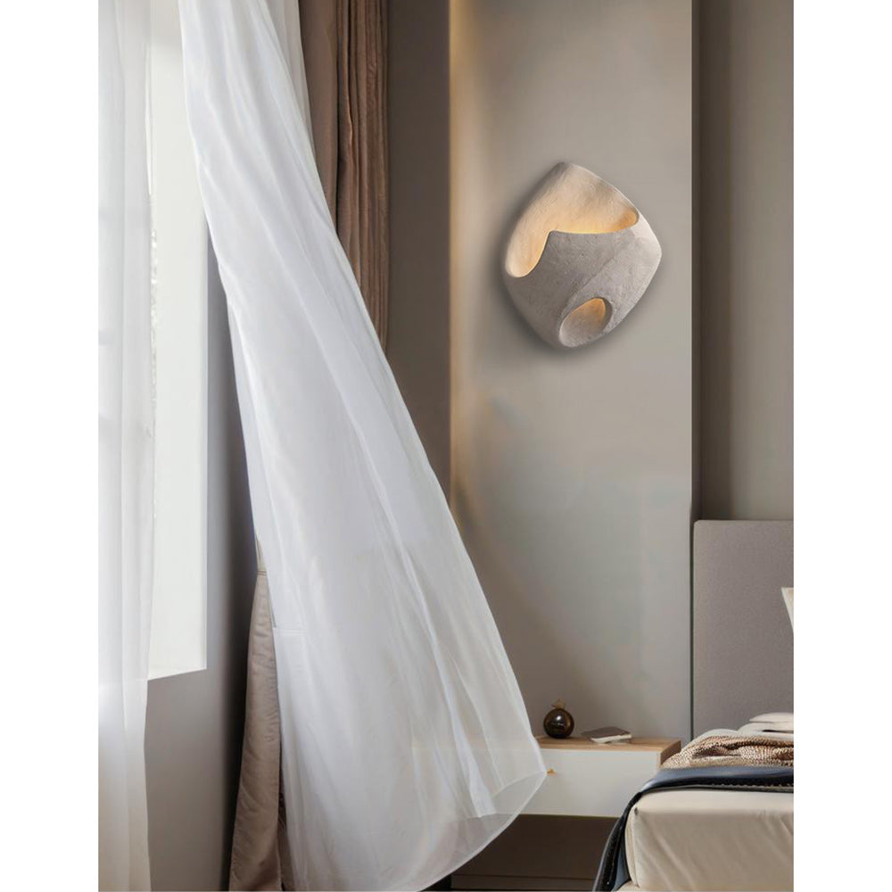 Tora Wall Lamp