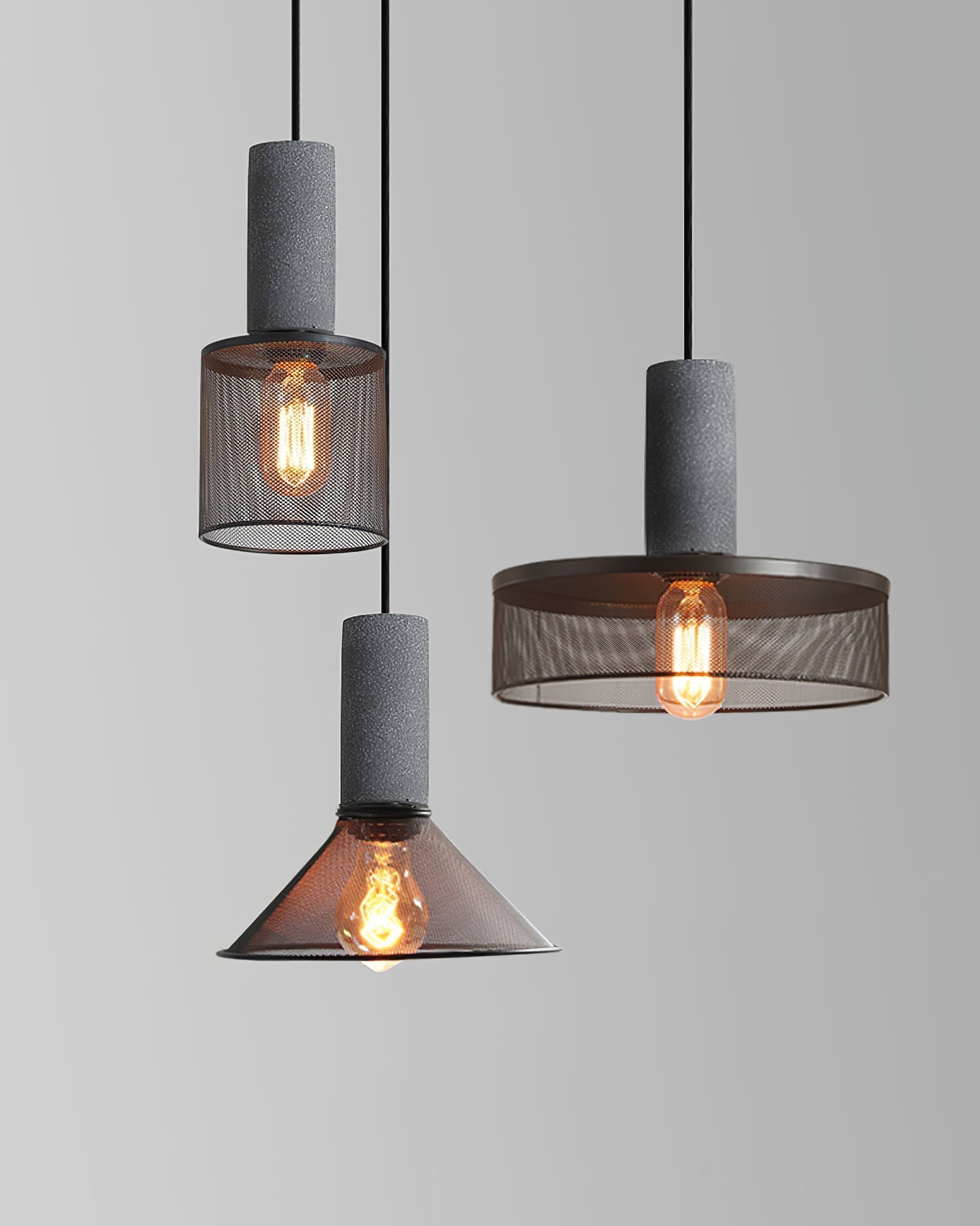 Lumeraine Cement Mesh Pendant Light
