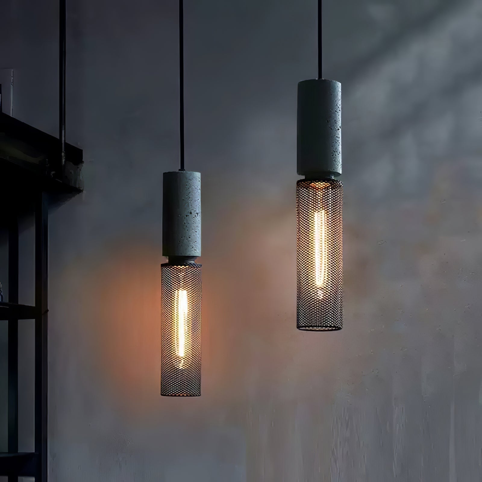 Lumeraine Cement Mesh Pendant Light