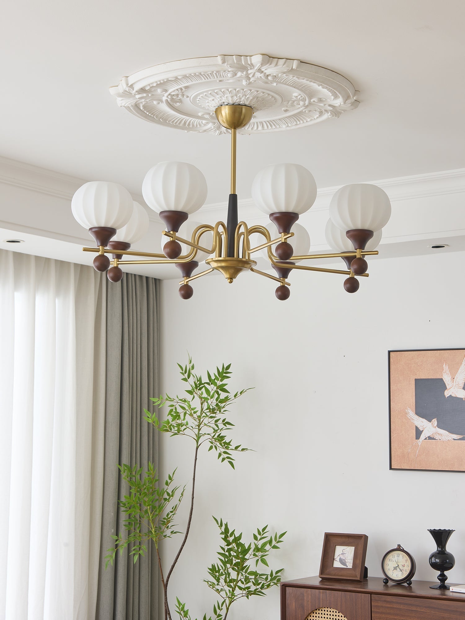 Anorionis Traditional Premium Wood Chandelier