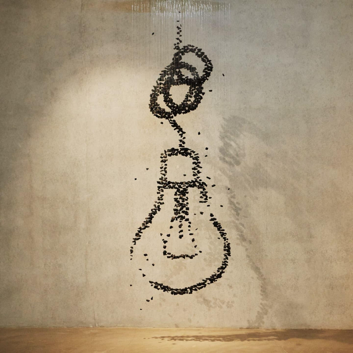 Orinridge Black Stones Chandelier