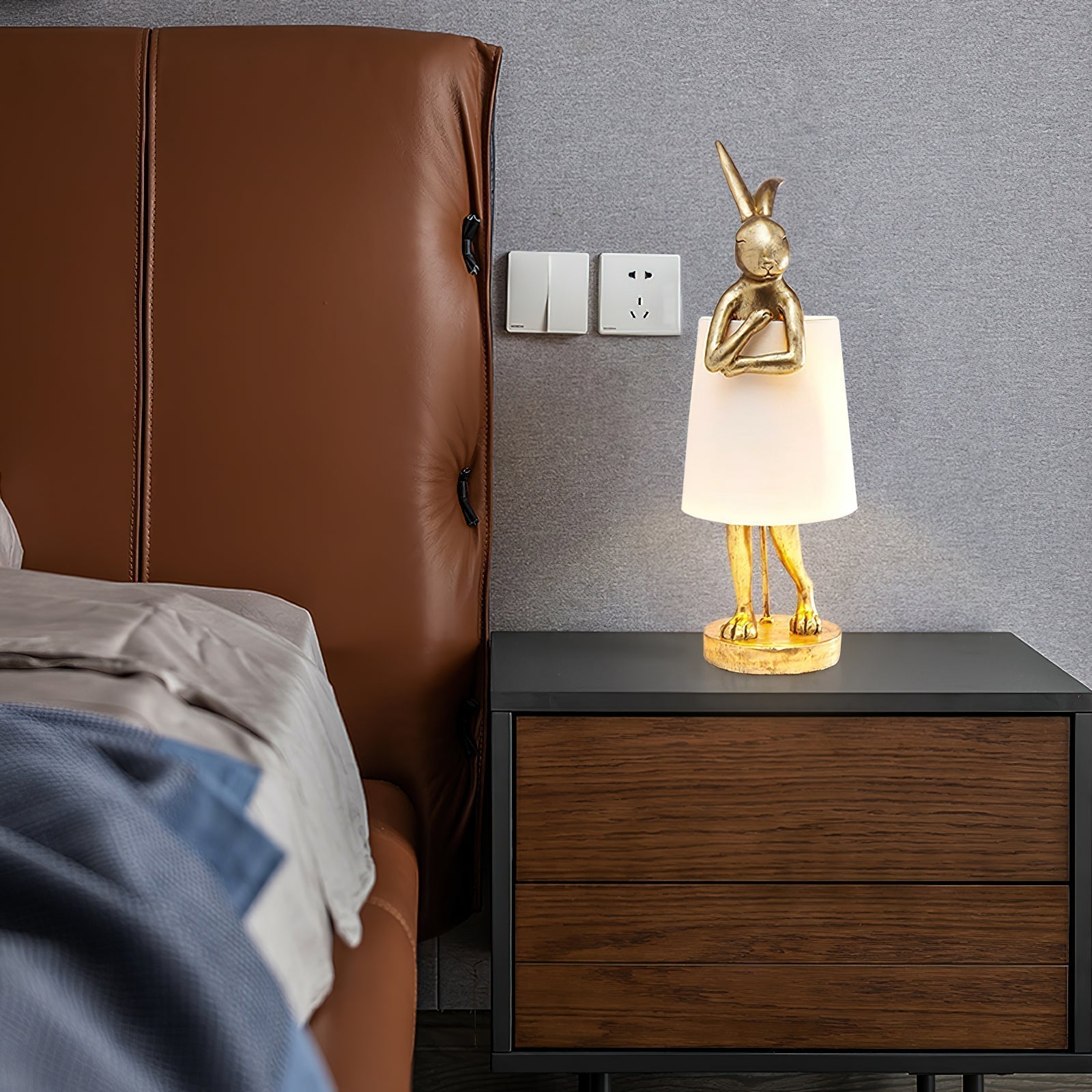 Bunn Rabbit Table Lamp
