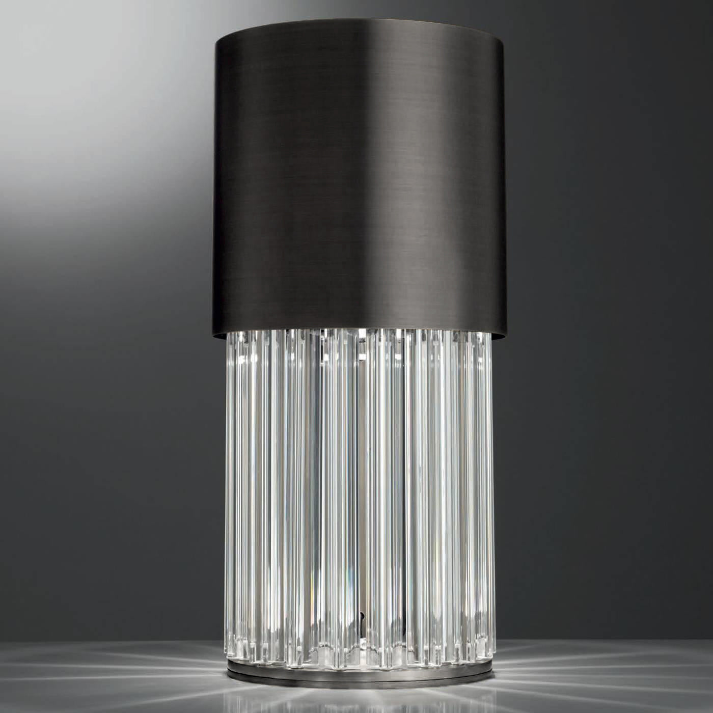 Avenanaya Table Lamp