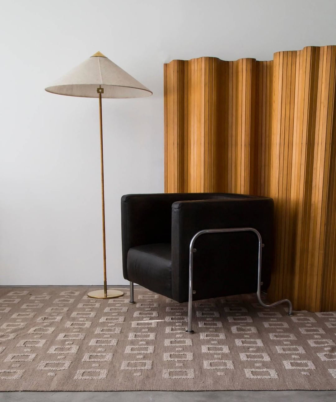 Docor Minimalist Floor Lamp
