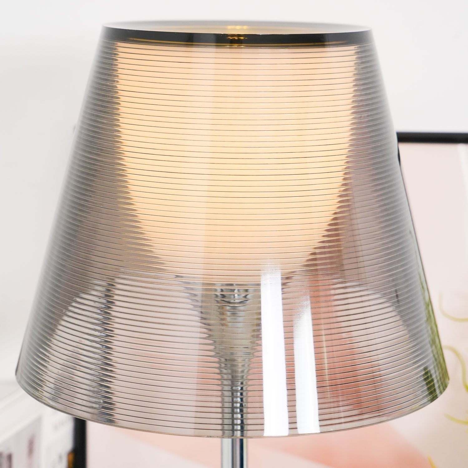 Bravon Plastic Table Lamp