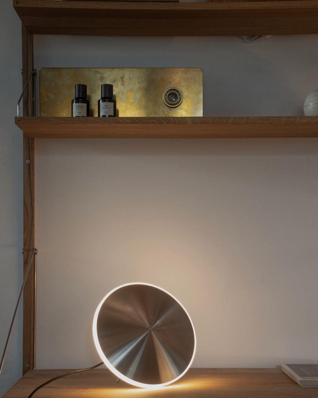 Uvenisra Modern Minimalist Dish Pendant Light
