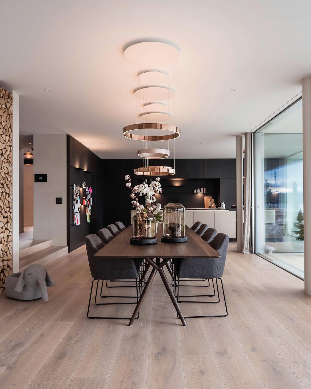 Frixx Modern Minimalist Chandelier
