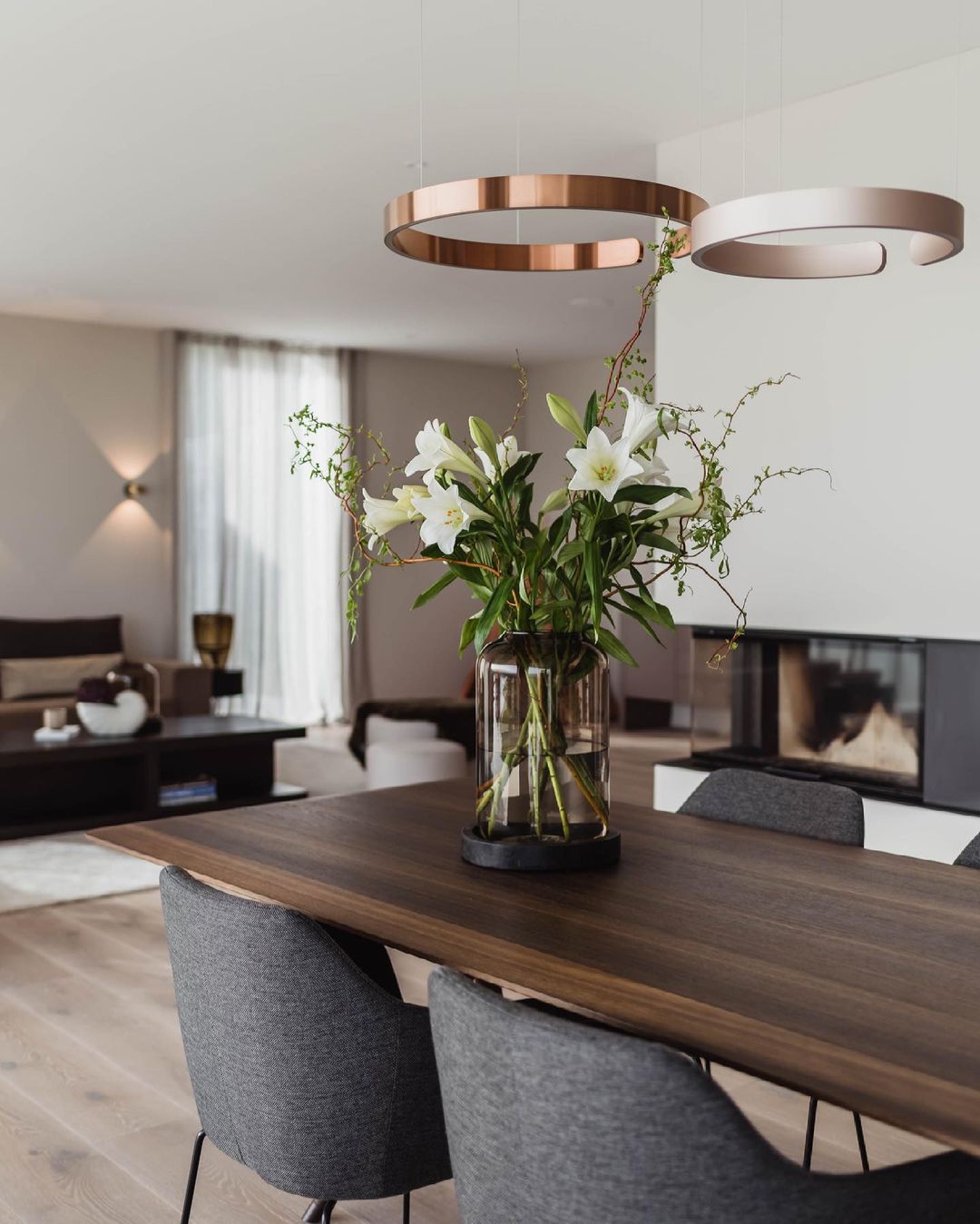 Frixx Modern Minimalist Chandelier