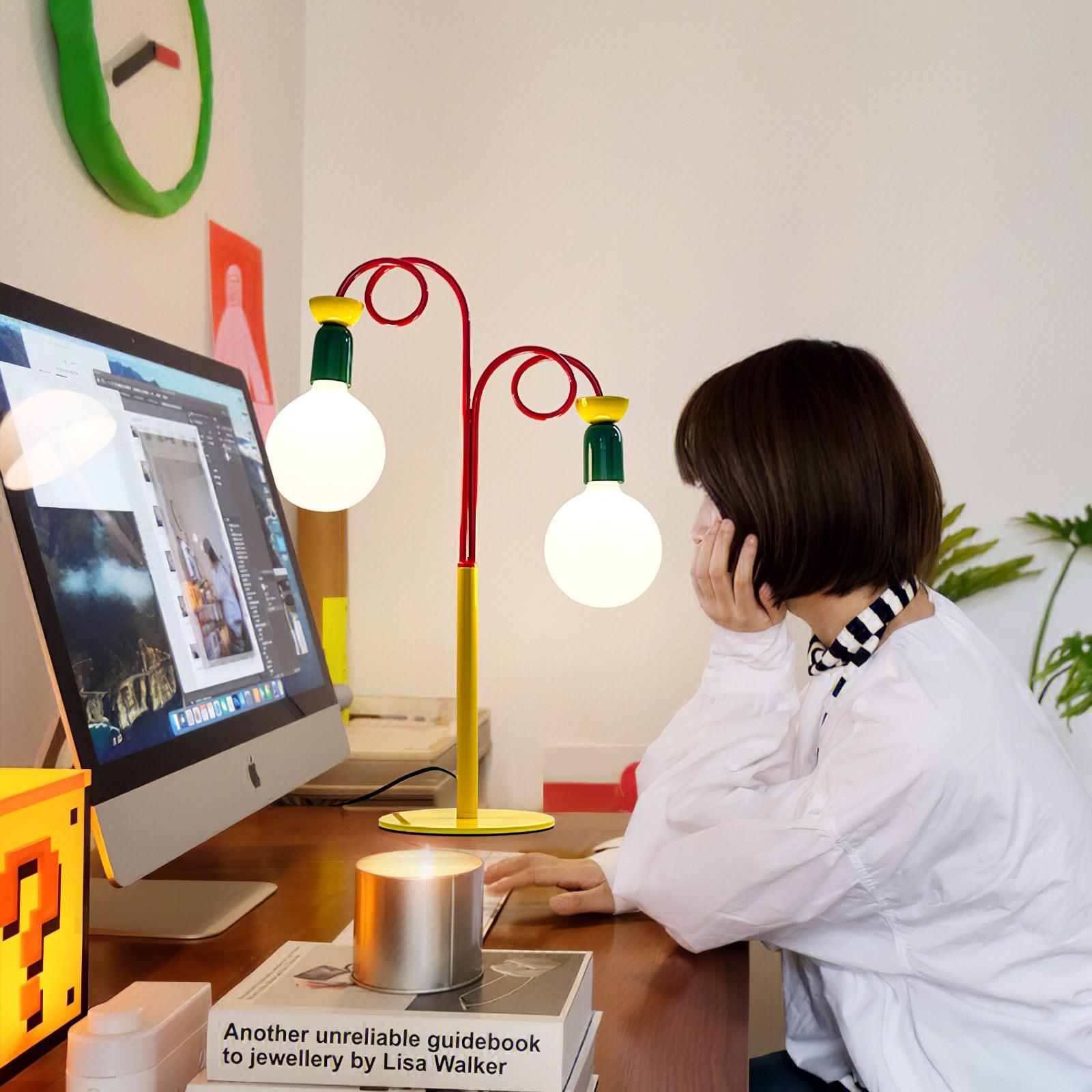 Trilo Glass Playful Table Lamp
