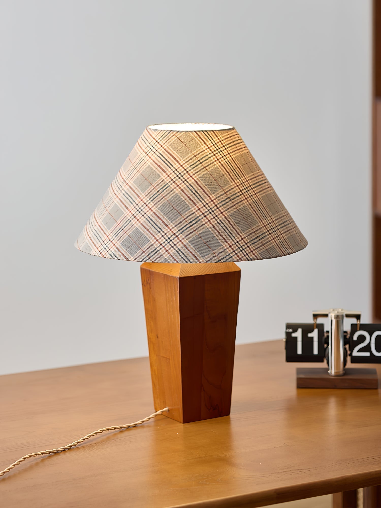 Wokel Minimalist Wood Table Lamp