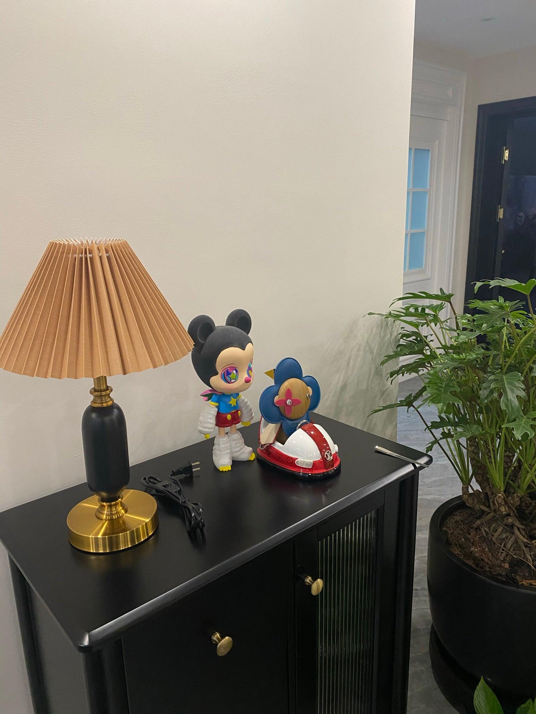Aurmarila Fabric Table Lamp