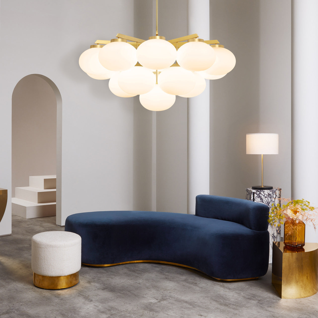 Avenineon Chandelier