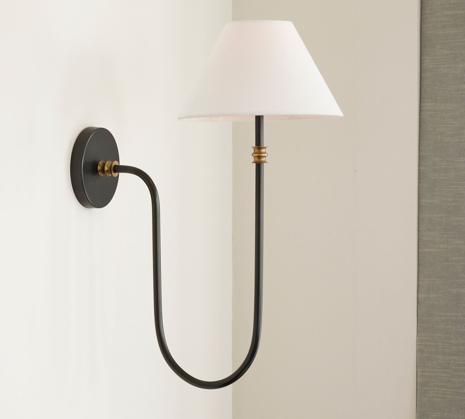 Devenq Vintage Industrial Fabric Wall Light