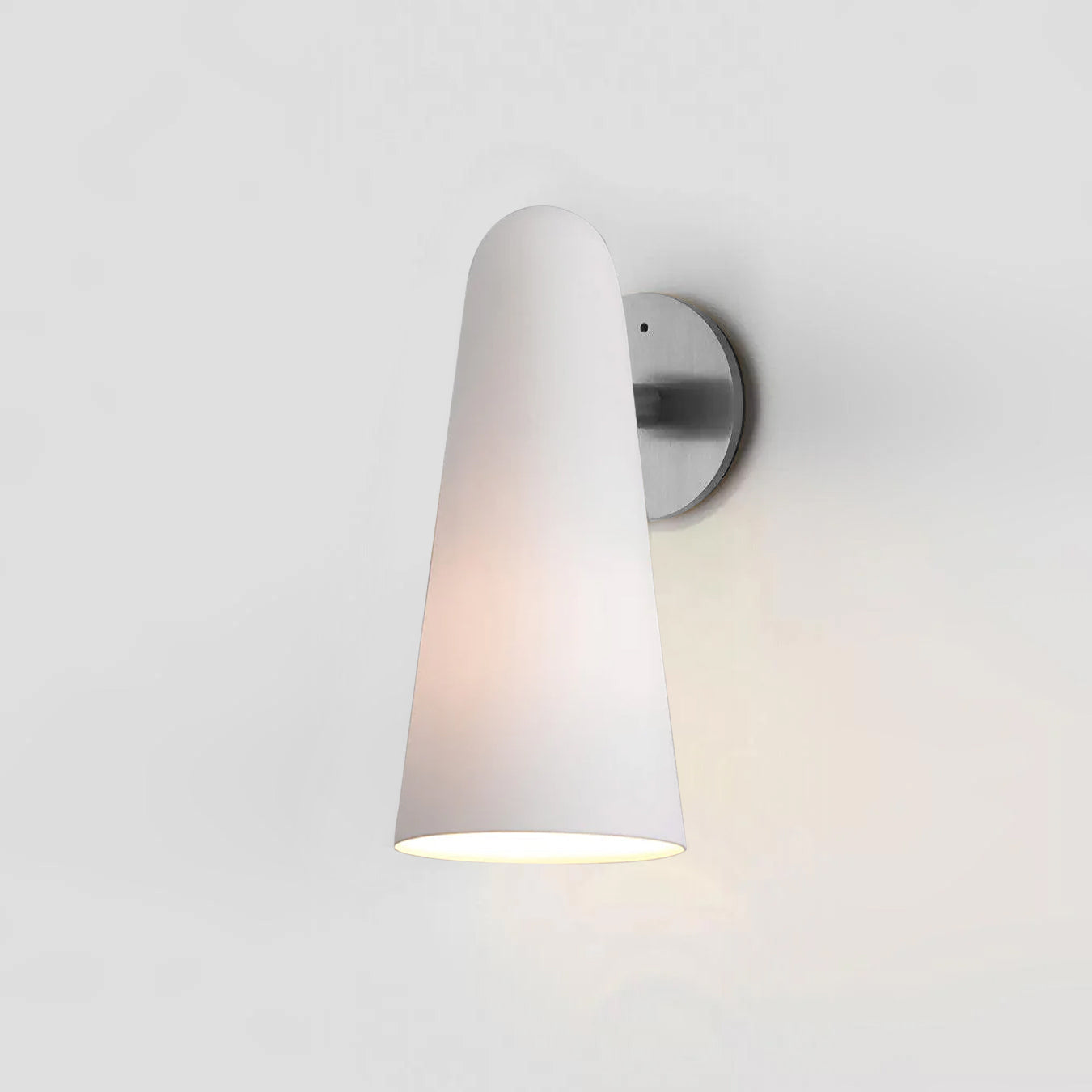 Lioririella Conical Glass Wall Lamp