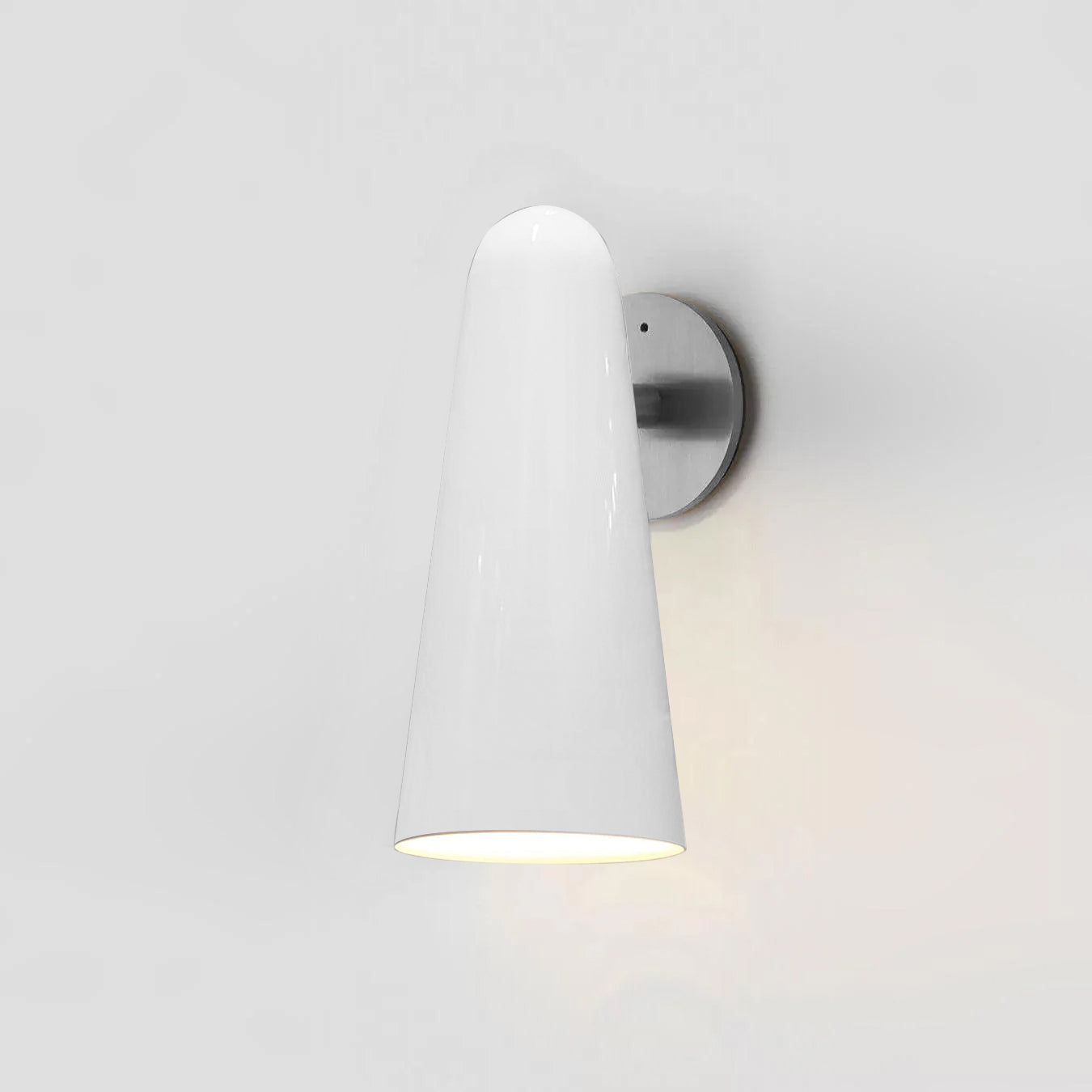 Lioririella Conical Glass Wall Lamp