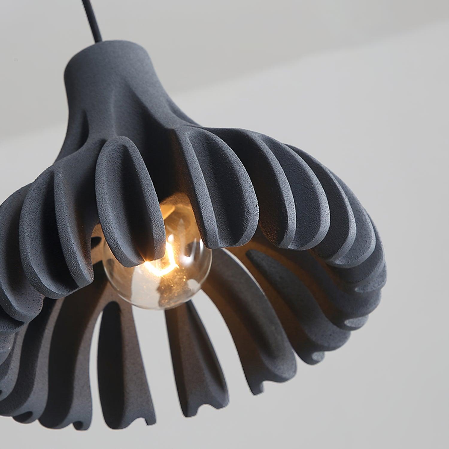 Valtu Coral Resin Pendant Lamp
