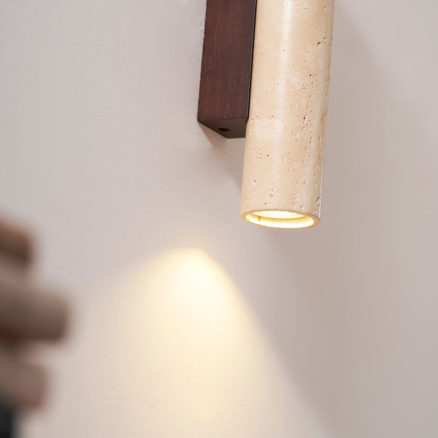 Norelenne Wall Lamp