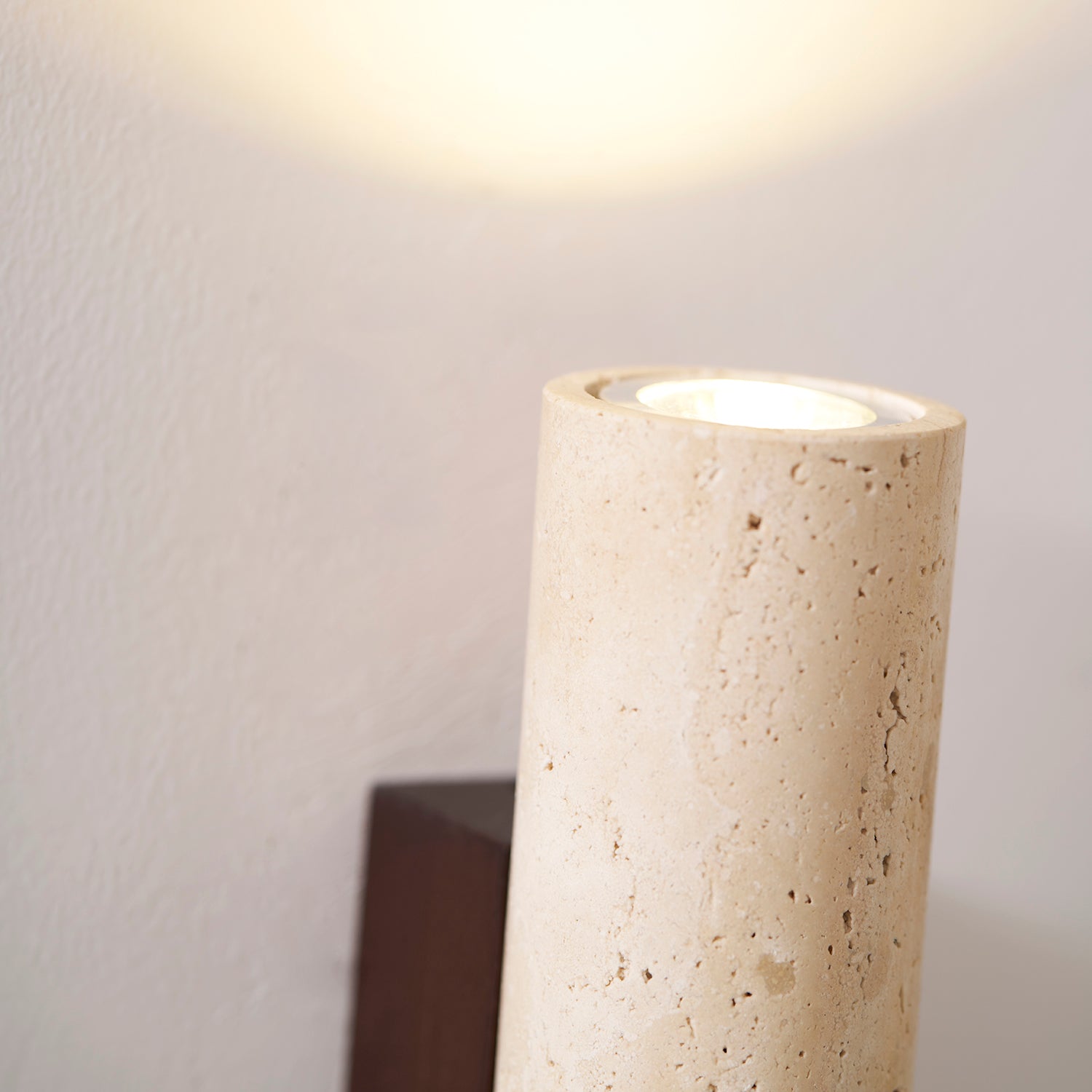 Norelenne Wall Lamp