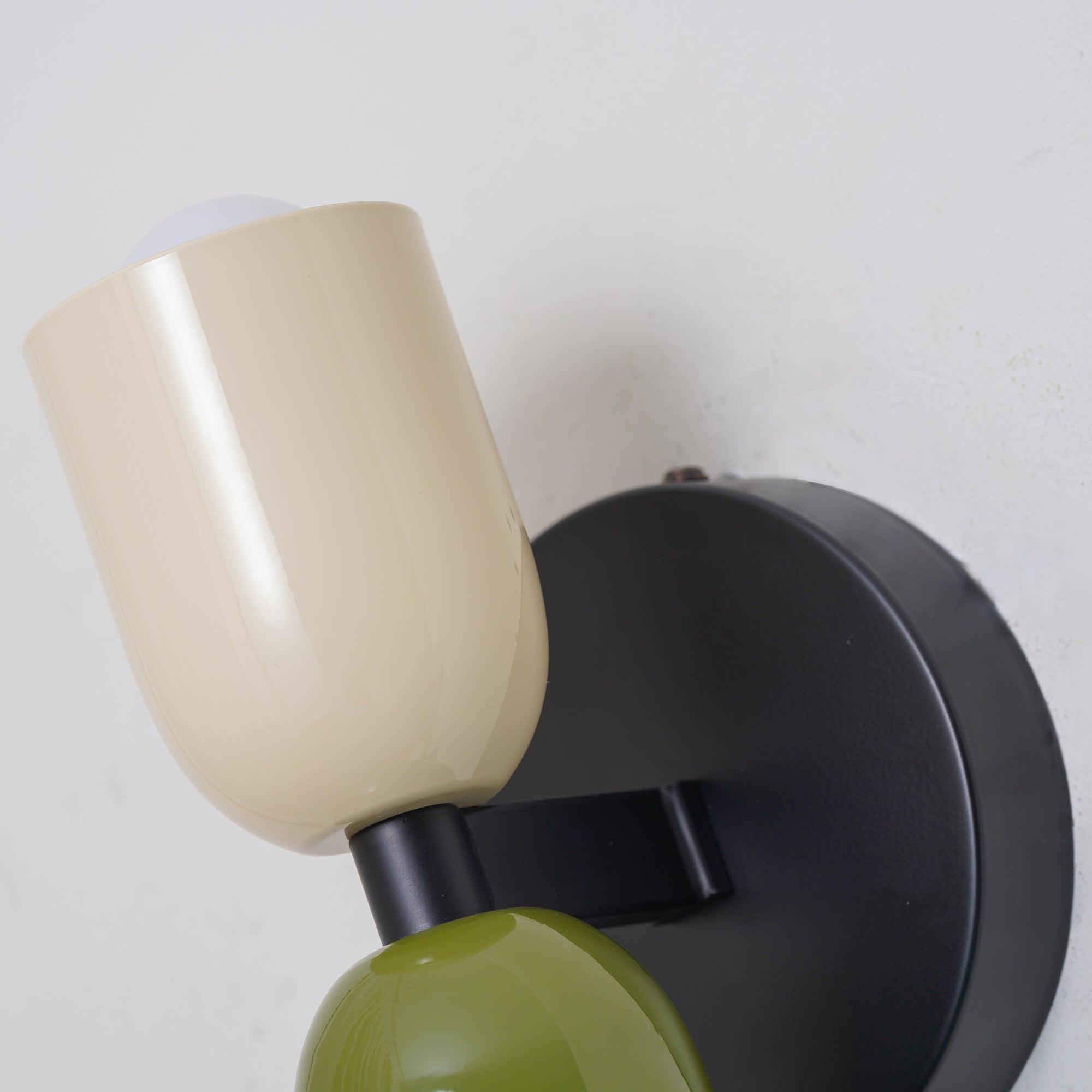 Teriielle Wall Lamp Green Black Minimalist Plug-In