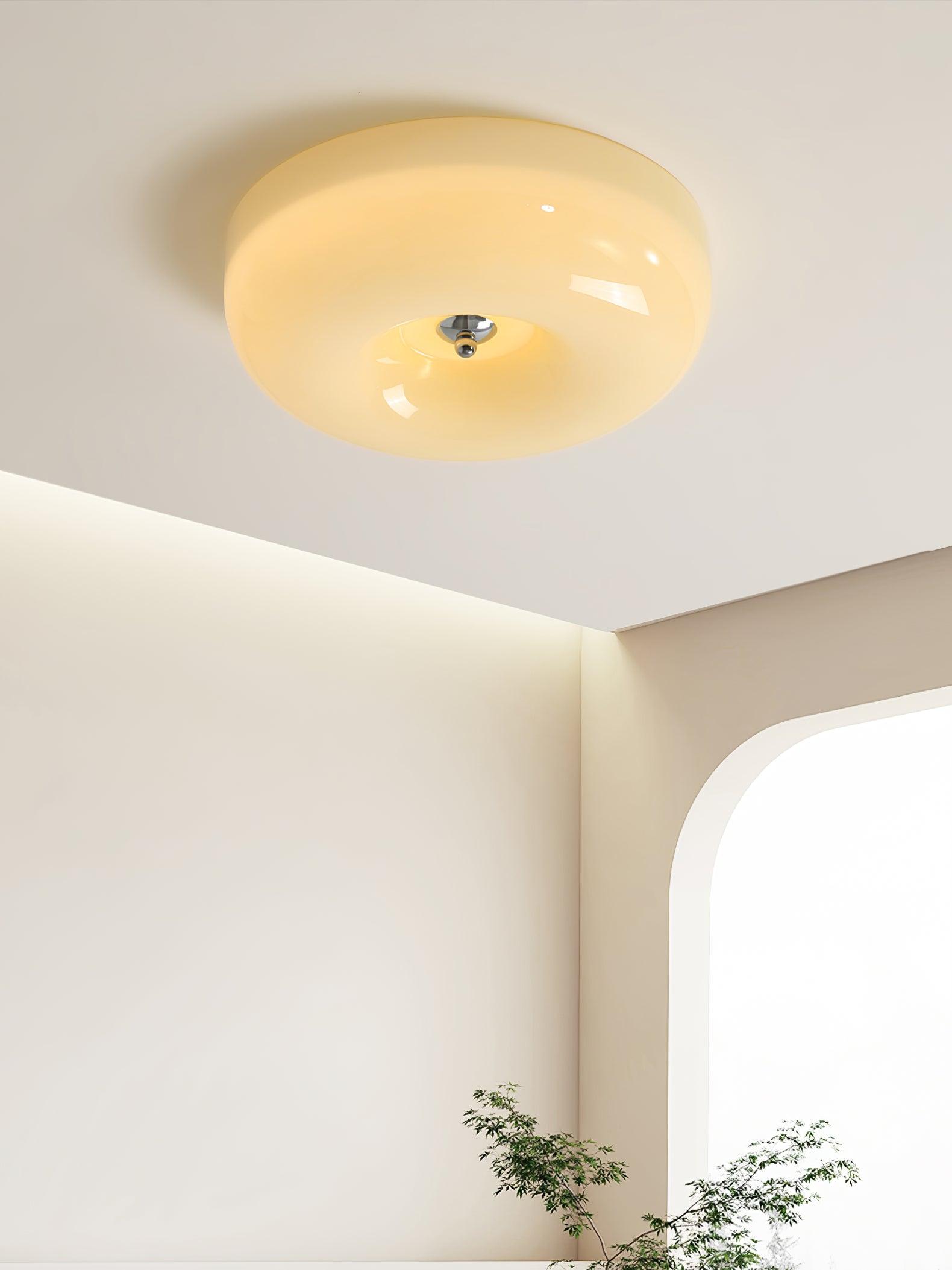 Velisiel Chandelier Cream Pudding with Blown Glass