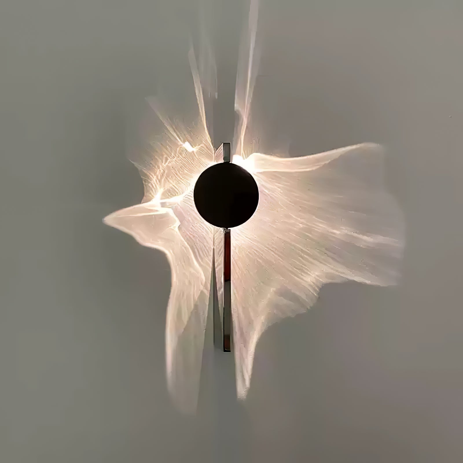 Delaview Kinetic Shadow Indoor Wall Light