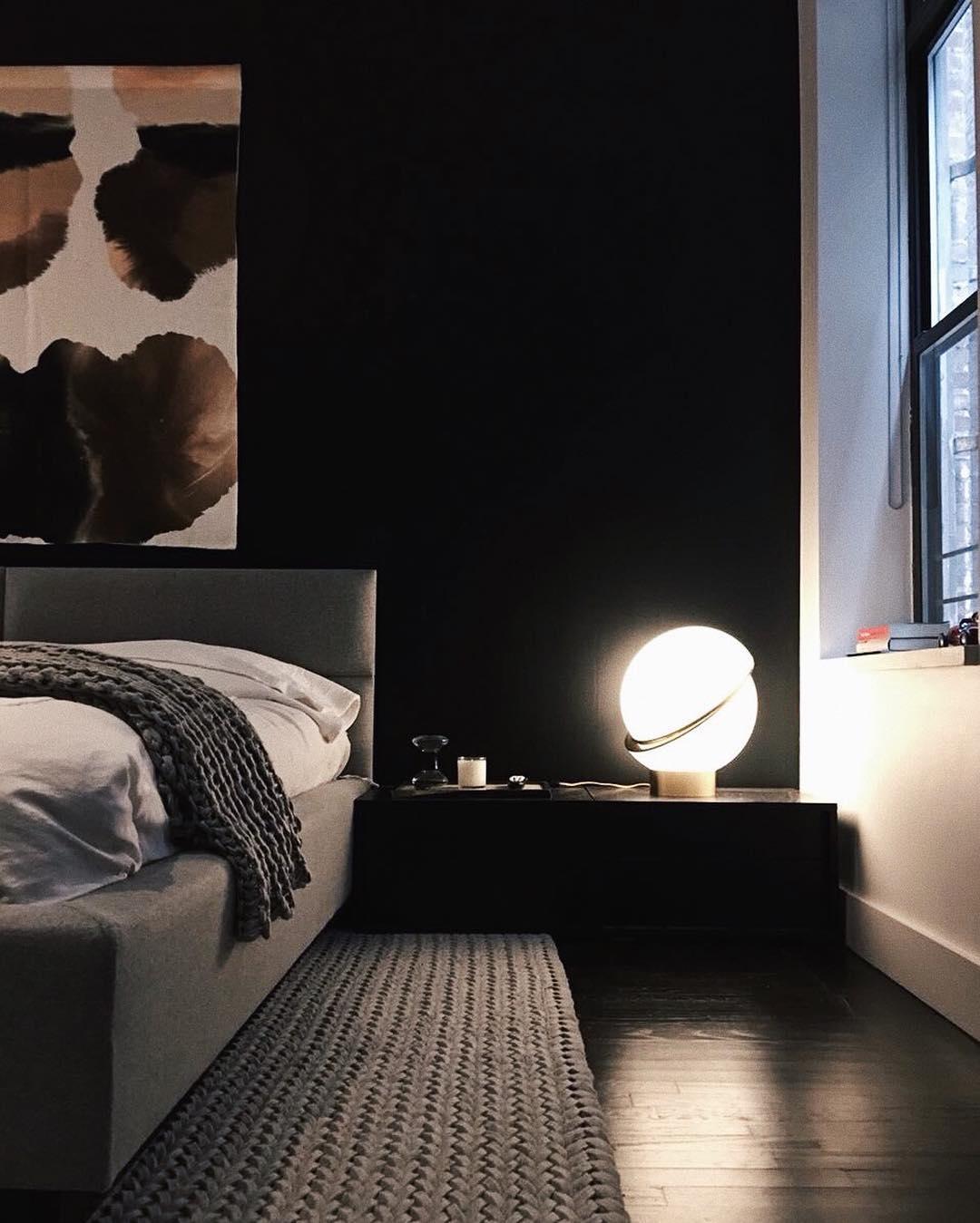 Solaria Futuristic Table Lamp