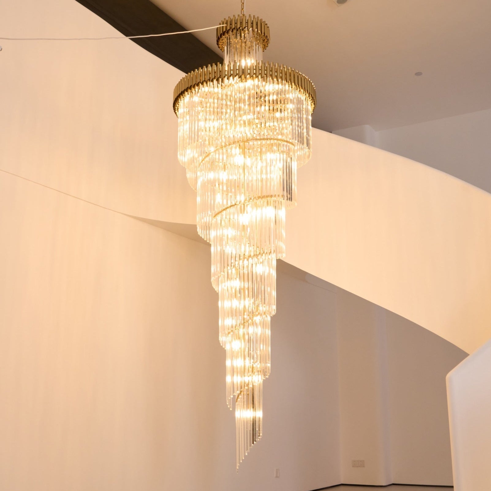 Eurmirila Crystal Spiral Chandelier