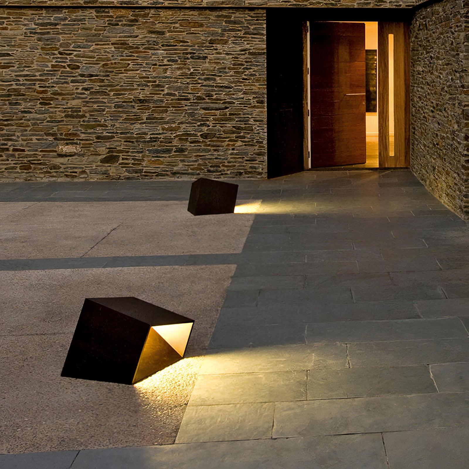 Pearl Modern Outdoor Light